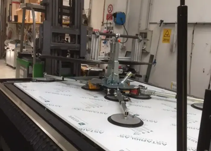 vacuumlifter-for-PVC-and-Plastics